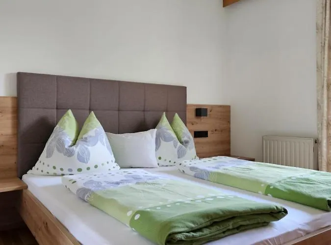 Haus Schett ゲストハウス 3*